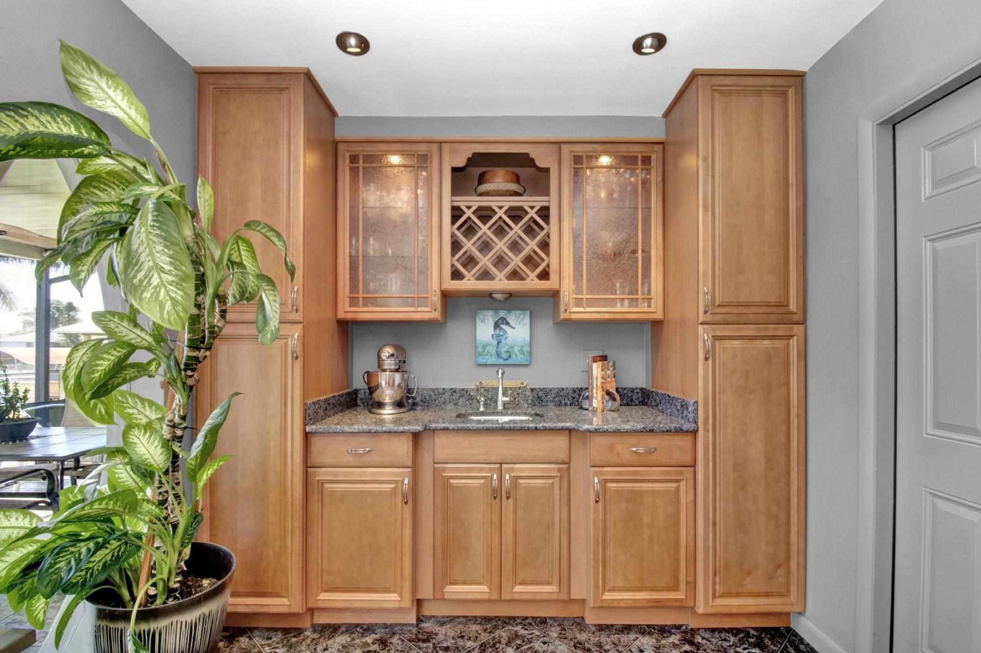 Villa Pet Friendly Canal Front 3-bedroom Grand With Pool, Linai And Dock Port Charlotte
