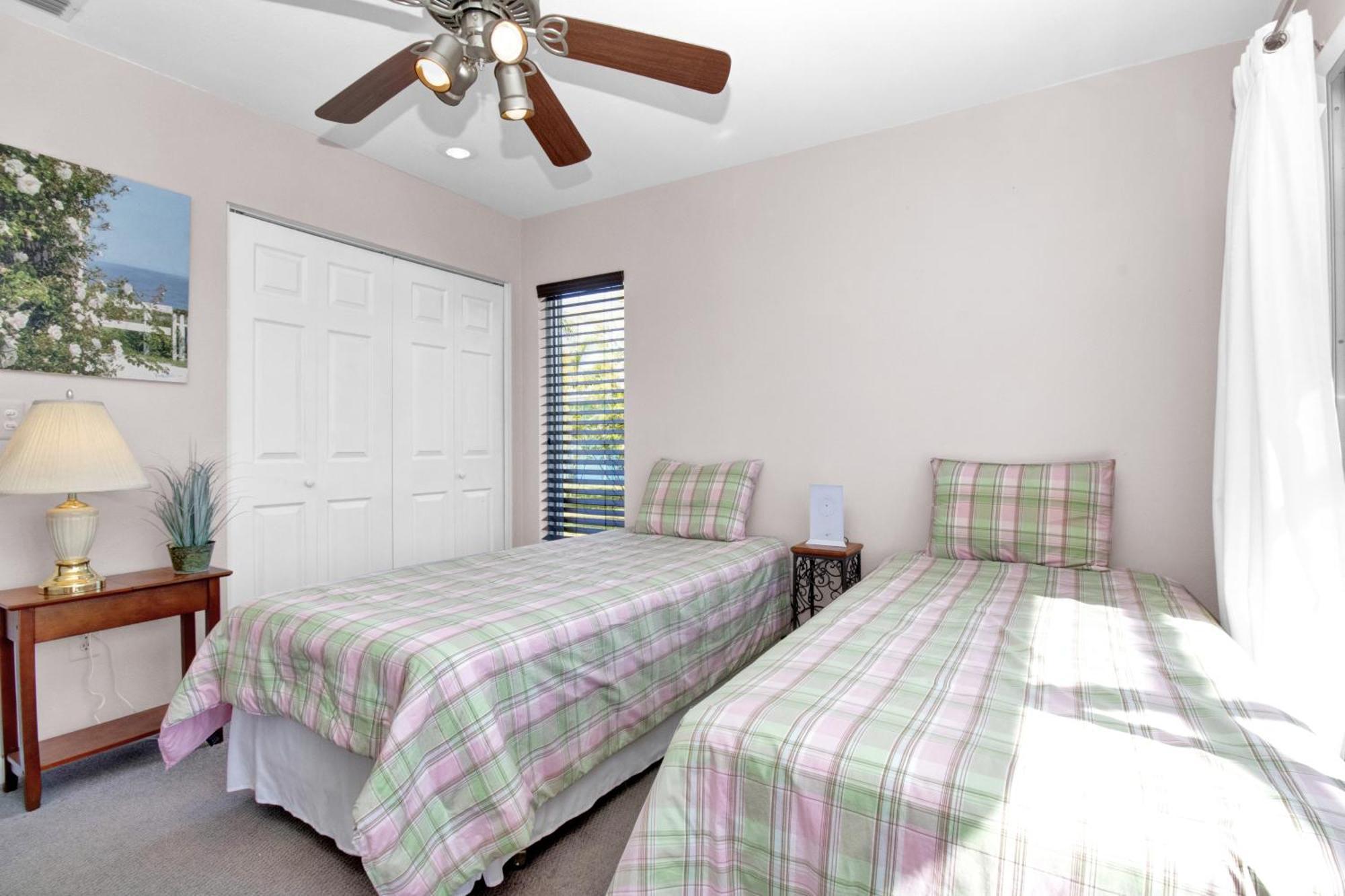 Pet Friendly Canal Front 3-bedroom Grand With Pool, Linai And Dock